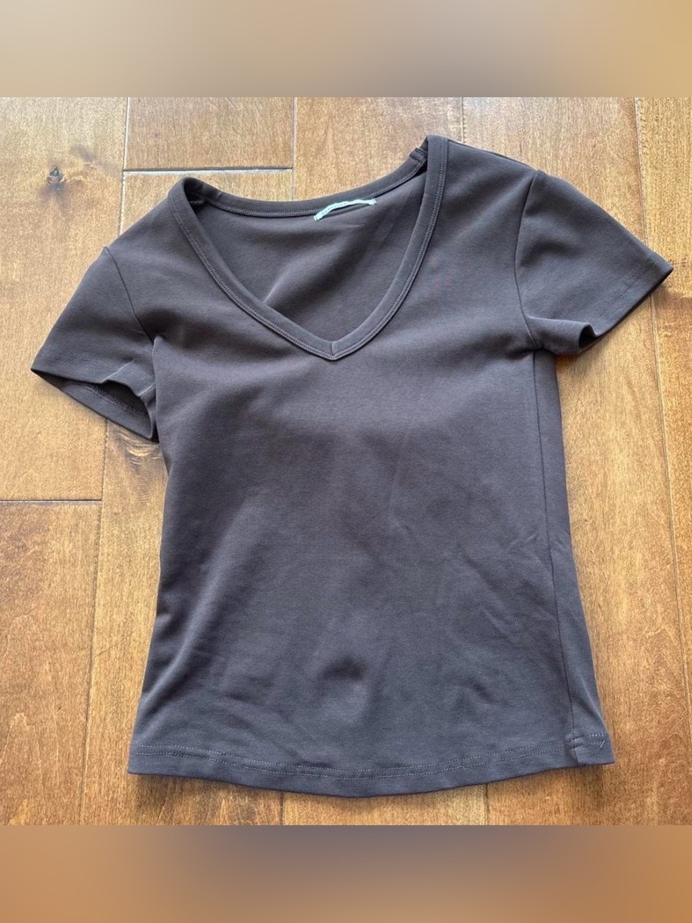 Reserved brown V-Neck Short Sleeve Tee - Simple Fit